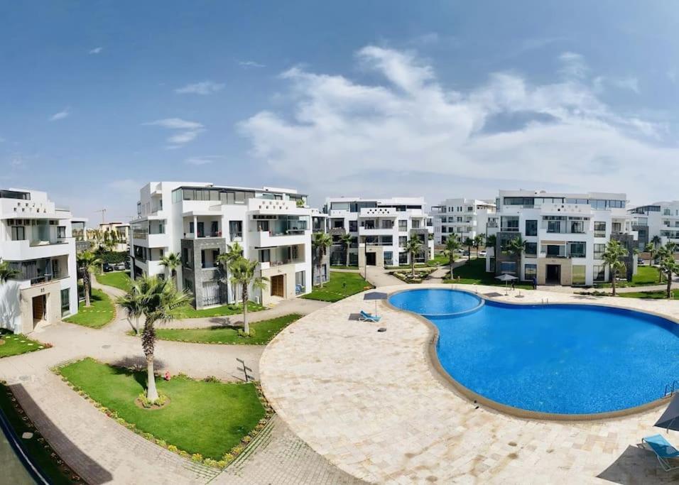 Appartement De Luxe ,Piscine,Parking,Terrasse Agadir Buitenkant foto