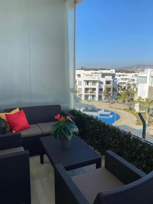 Appartement De Luxe ,Piscine,Parking,Terrasse Agadir Buitenkant foto