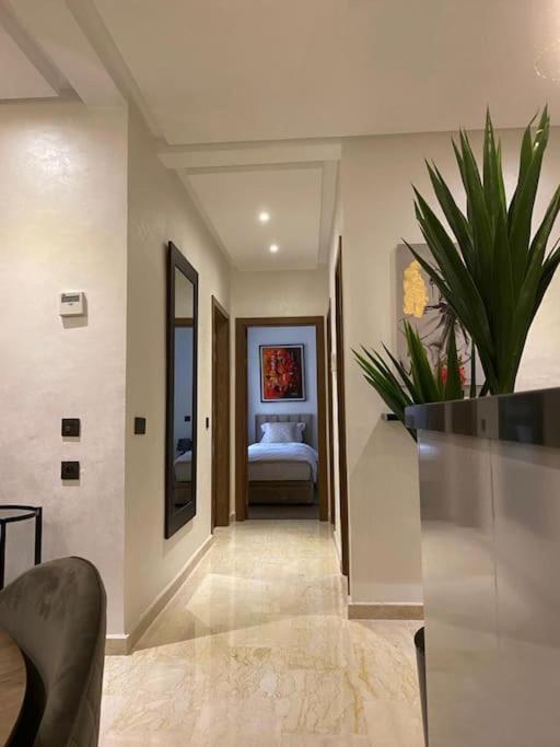 Appartement De Luxe ,Piscine,Parking,Terrasse Agadir Buitenkant foto